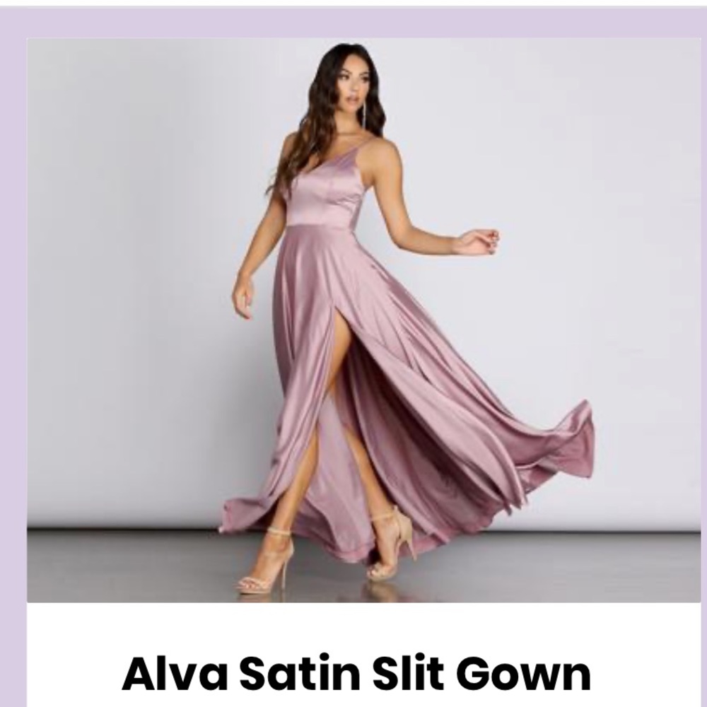 Prom dress, purple with slit/pockets
